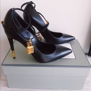 BRAND NEW, NEVER WORN!!! Tom Ford Padlock pump